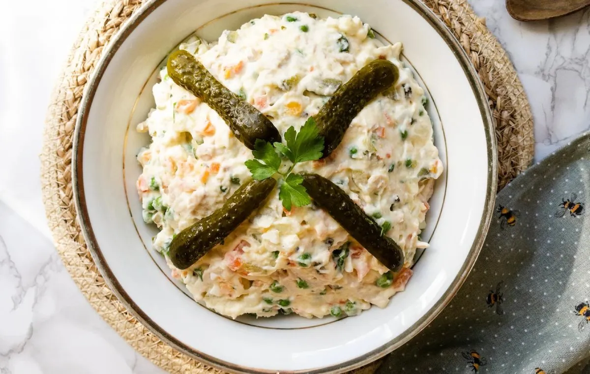 الویه، غذای ساده و نونی با مرغ